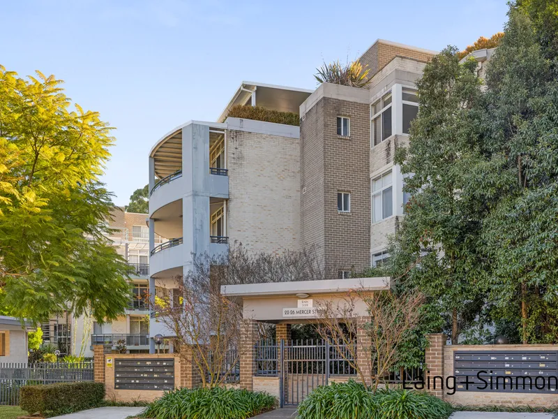 Two Bedroom Unit In Ideal Location