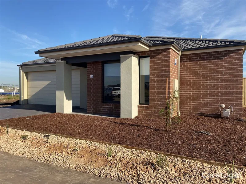 Your Next Home Awaits: Explore the Comforts of 8 Saddler Street, Tarneit!