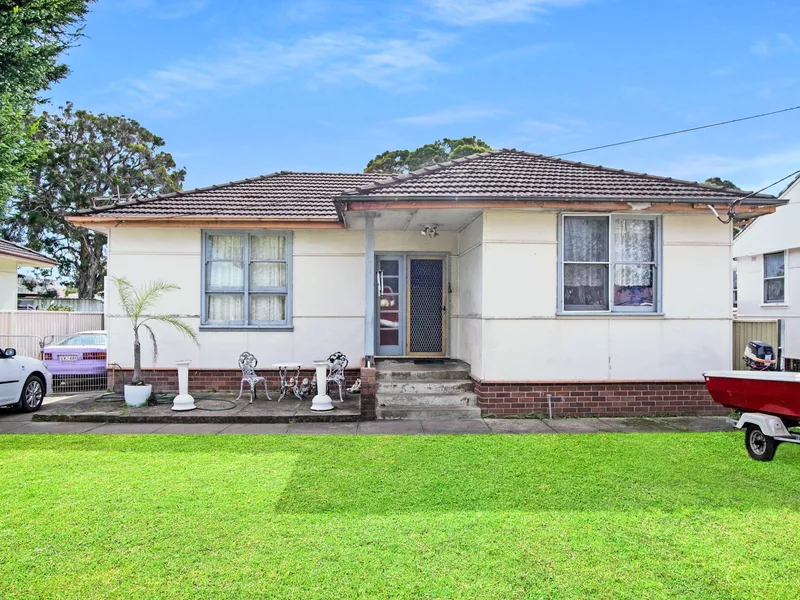 IDEAL FAMILY HOME