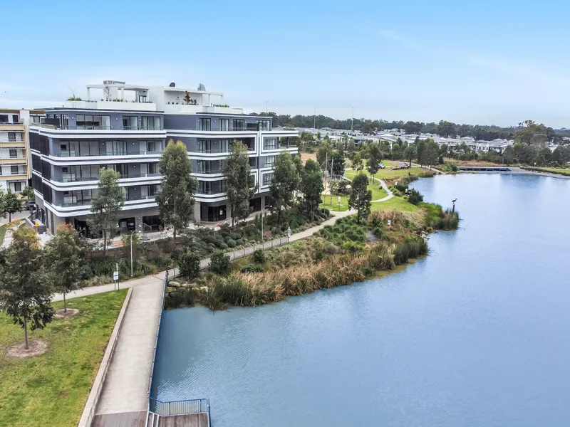 Brand new top floor apartment