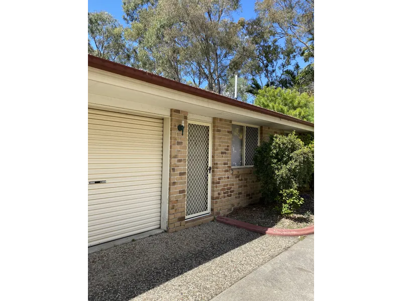 NEAT 2 BEDROOM UNIT TUCKED AWAY IN NEW AUCKLAND.