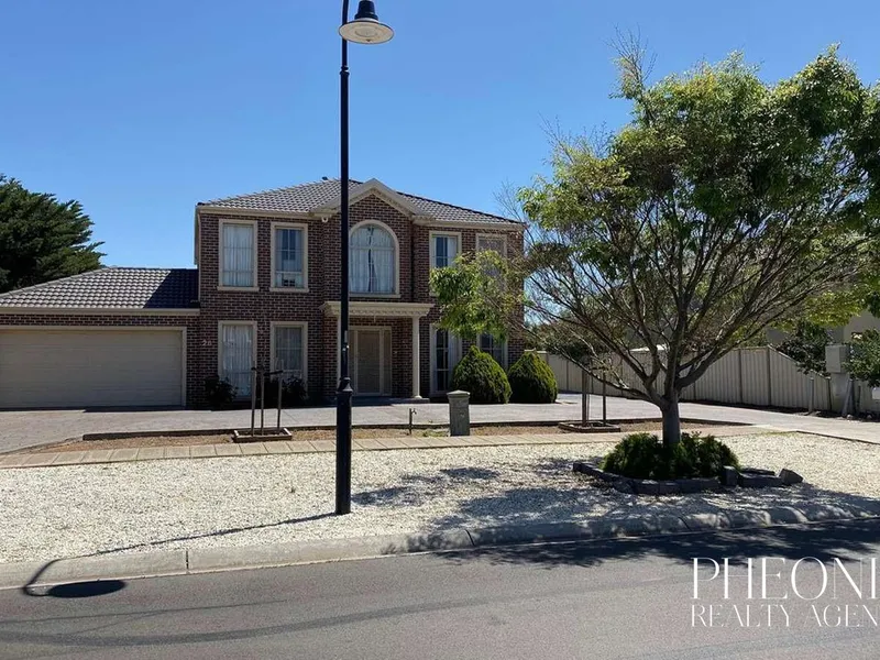 Luxury Living in a Superb Location