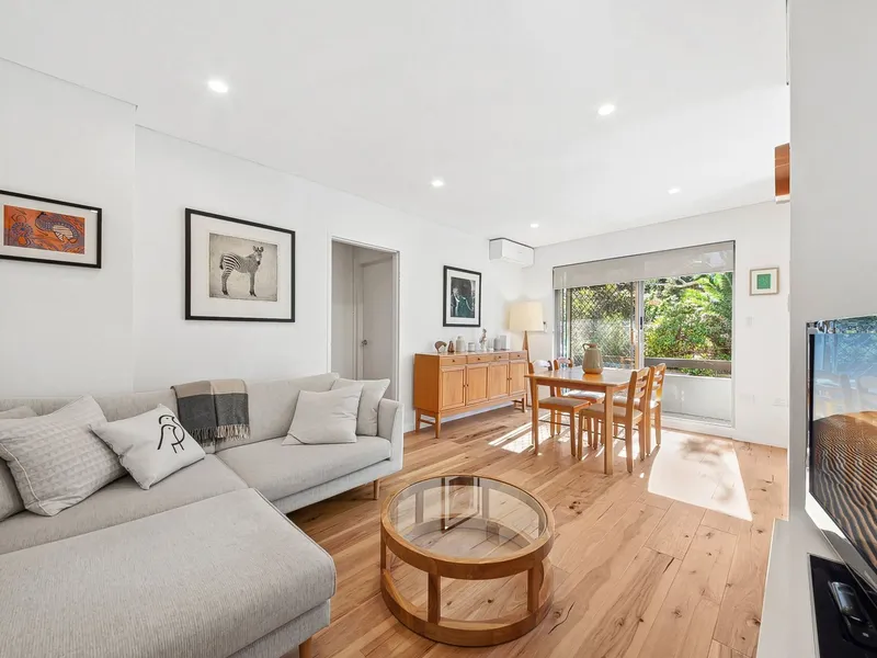 Sunny & Stylish Queenscliff Apartment