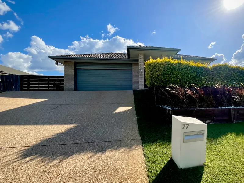 ELECTRIC GATES, HUGE SHED, STUNNING HOME AND SOLAR PANELS: THIS ONE HAS GOT THE LOT!