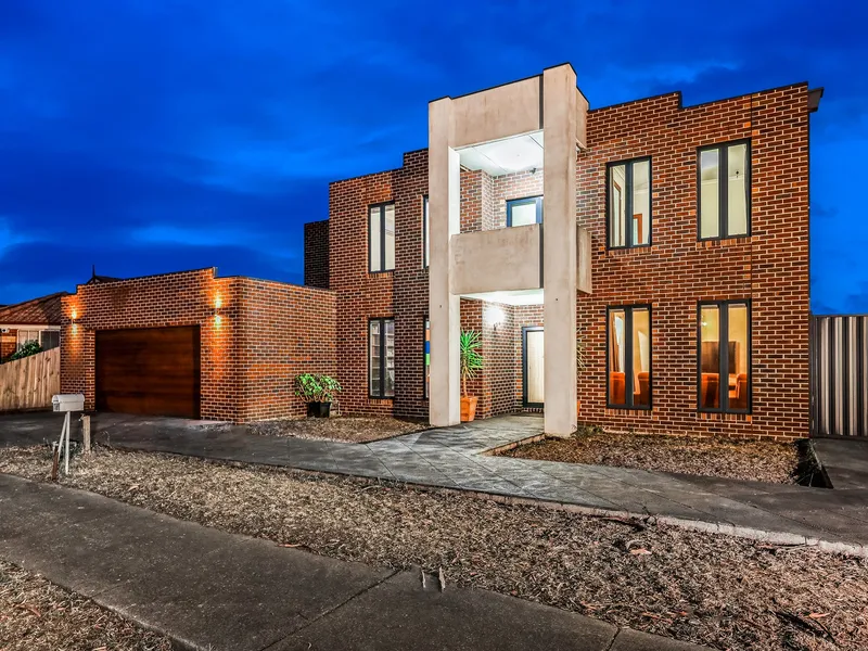 The Wowww factor of Roxburgh Park