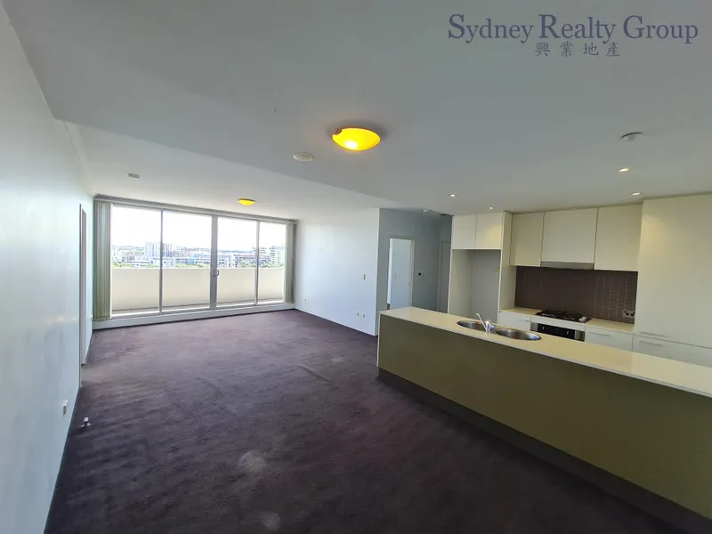 Modern two bedroom with sweeping views in Zetland for rent !