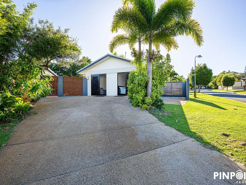 DETACHED BEACHSIDE STUDIO