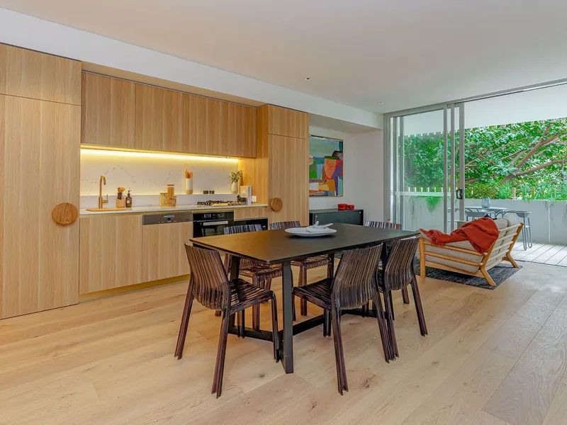 Modern Open Plan Two Bedroom With Large Balcony - Luxury And Convenience Combined