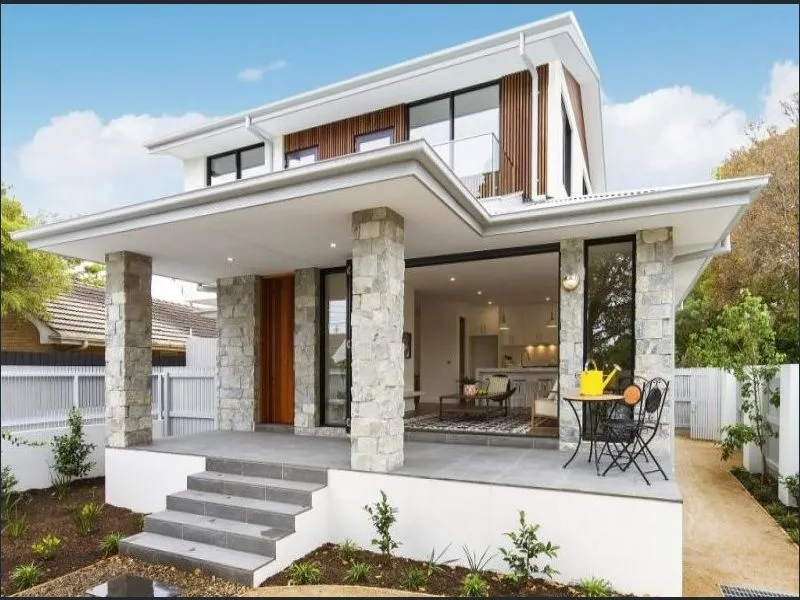 Light and Bright Bay Side Home