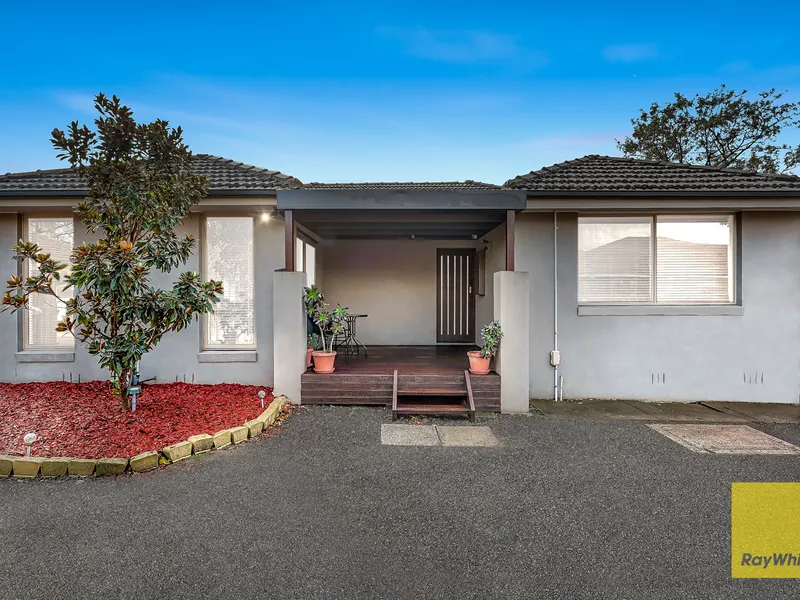 MAGNIFICENT FAMILY HOME READY TO MAKE IT YOUR OWN!