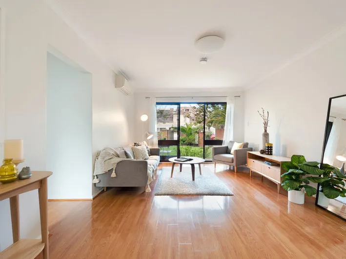 STYLISH APARTMENT