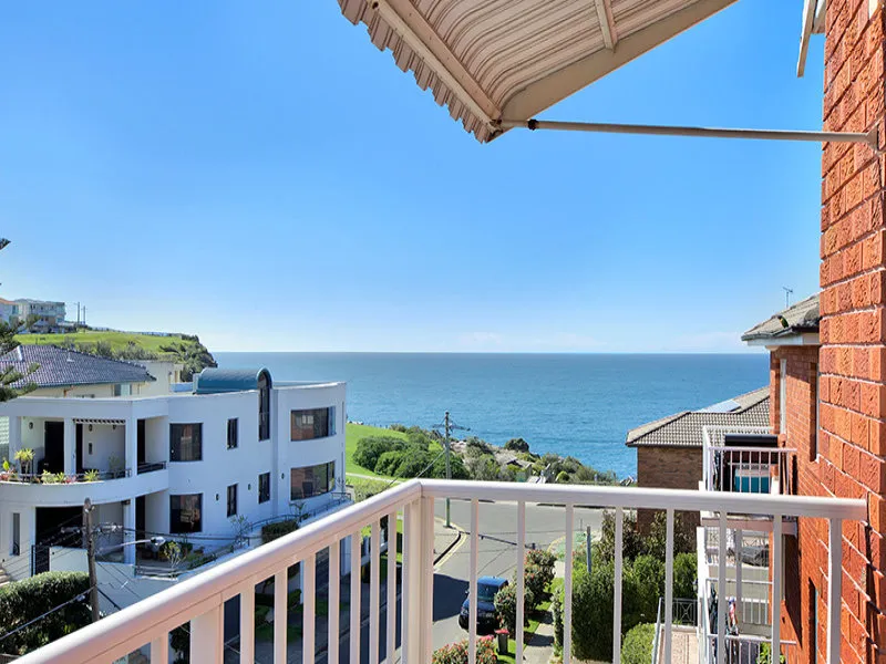 ** Leased By Jamie McCarthy 0412 827 596 **