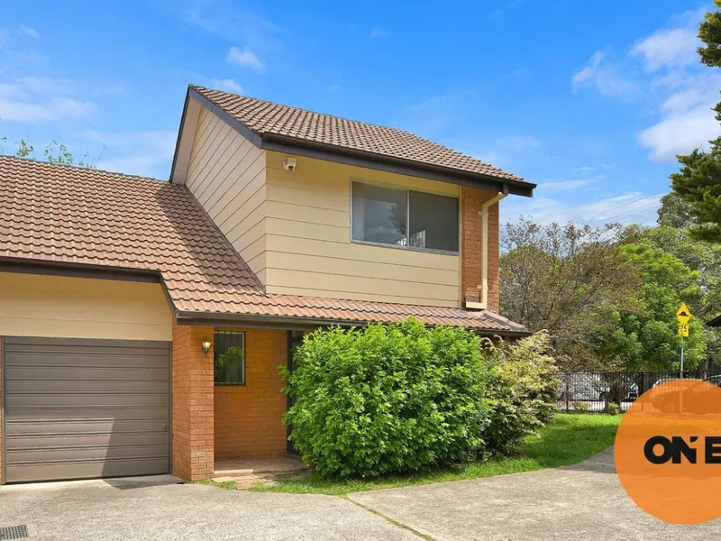 #3 Bedroom Townhouse # Floor Board # 14min from Lidcombe station