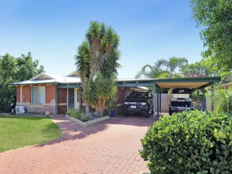 Walking Distance to the Murray River!
