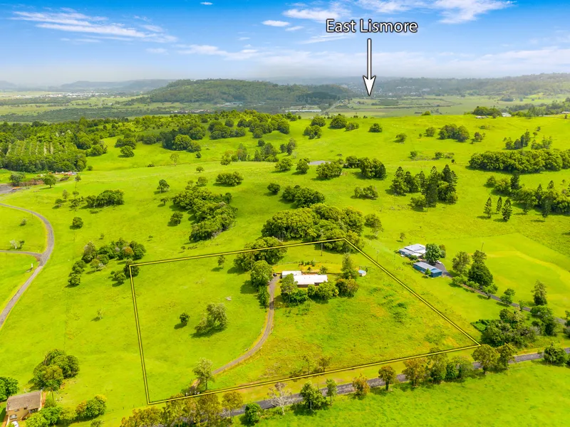 Countryside Living Only Minutes to Town