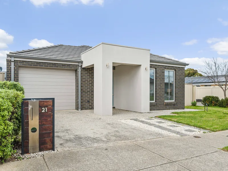 Modern Family Home Offering Carefree Lifestyle