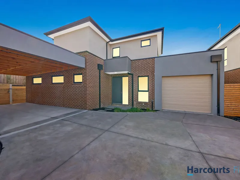 Luxury and Elegant Living in Prime School Zone