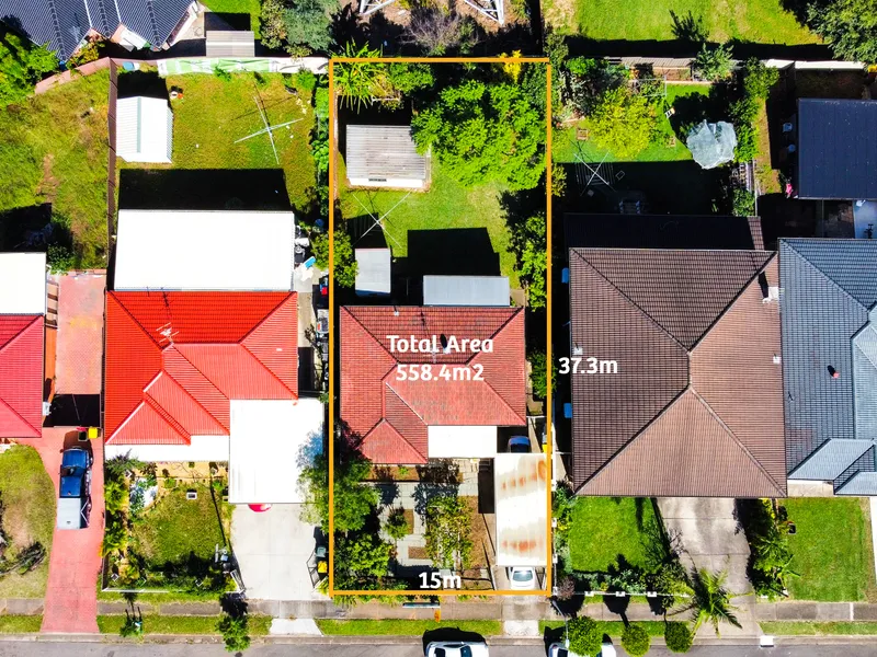 Family home on large level block in a quiet cul-de-sac