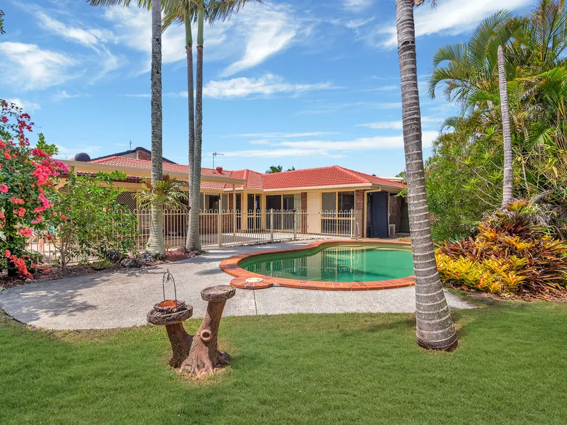 Spacious family home in quiet Cul-De-Sac