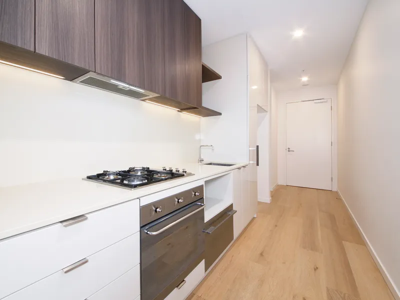 Convenient, Bright and Spacious!