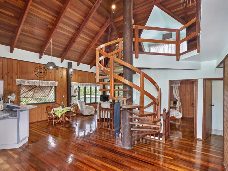 Unique property in Gordonvale