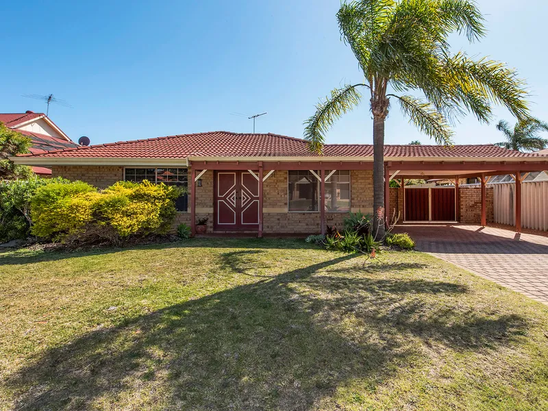 A FOREVER FAMILY HOME WITH SPACIOUS LIVING, DRIVE THROUGH AND SIDE ACCESS, PATIO, POOL AND PLENTY OF LAWN !