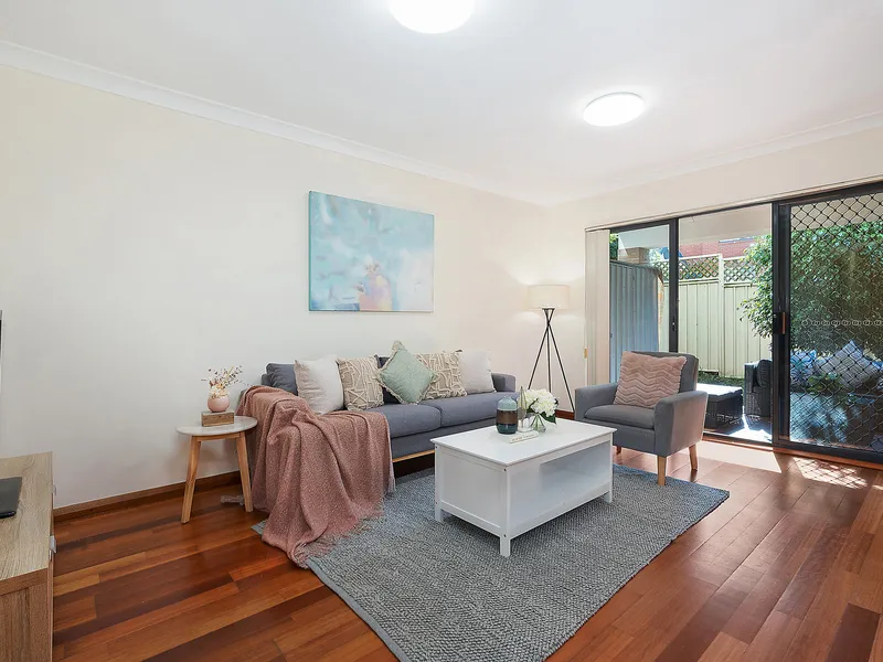 North East Facing Apartment with Generous Proportions and Grassed Yard