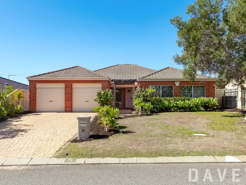 Family Living in Mindarie