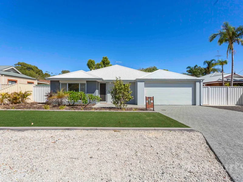 Stylish Home, Close to Marina