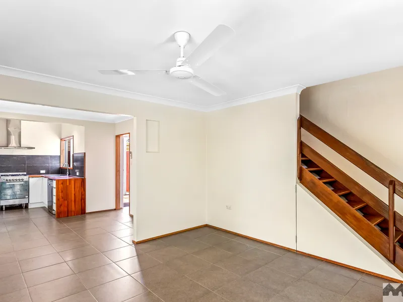 MODERN TOWNHOUSE CLOSE TO THE BEACH