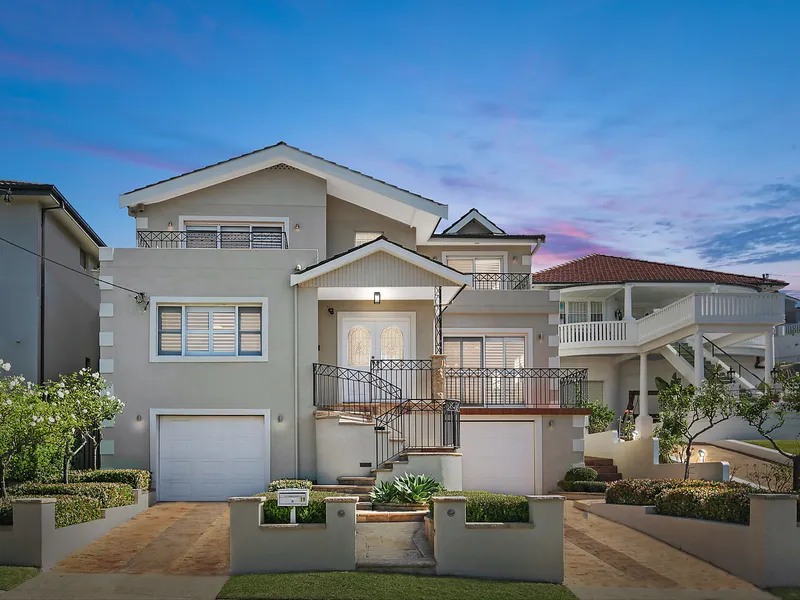 Grand family home in a prestigious elevated setting