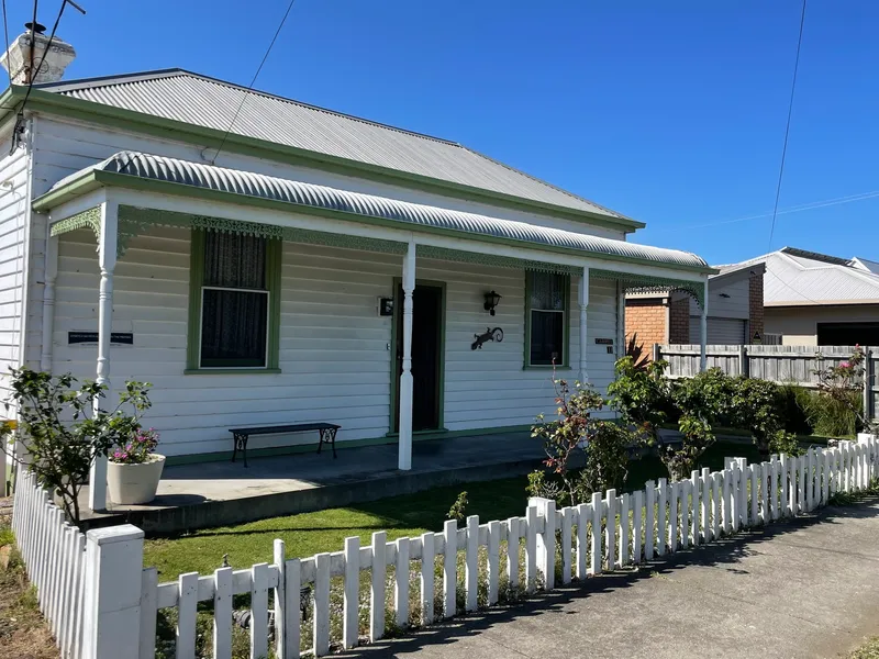 A stones throw to everything!