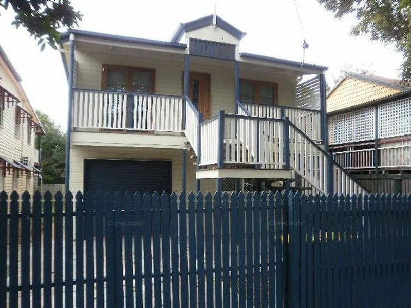 Genuine dual living, walking distance to Churchie