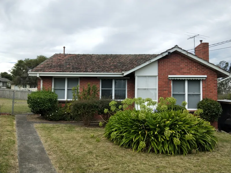 LOVELY HOME IN QUIET COURT LOCATION