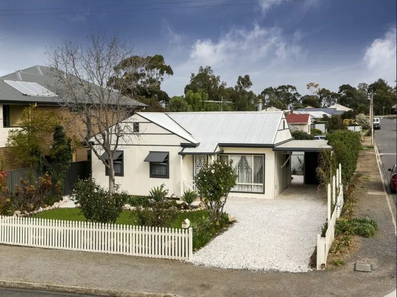 Cute Country Cottage