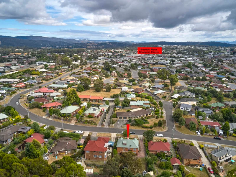 Beautifully Maintained Family Home In a Great Location!