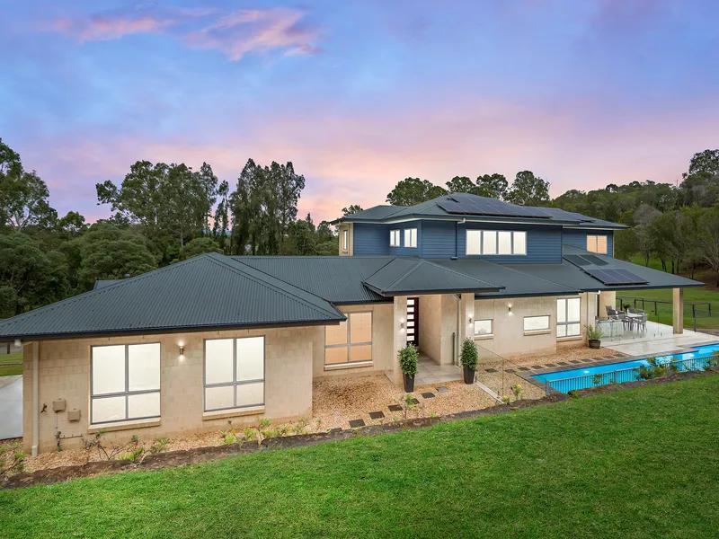 Magnificent, Executive Home on 3 Acres in the Premium Acreage Precinct...