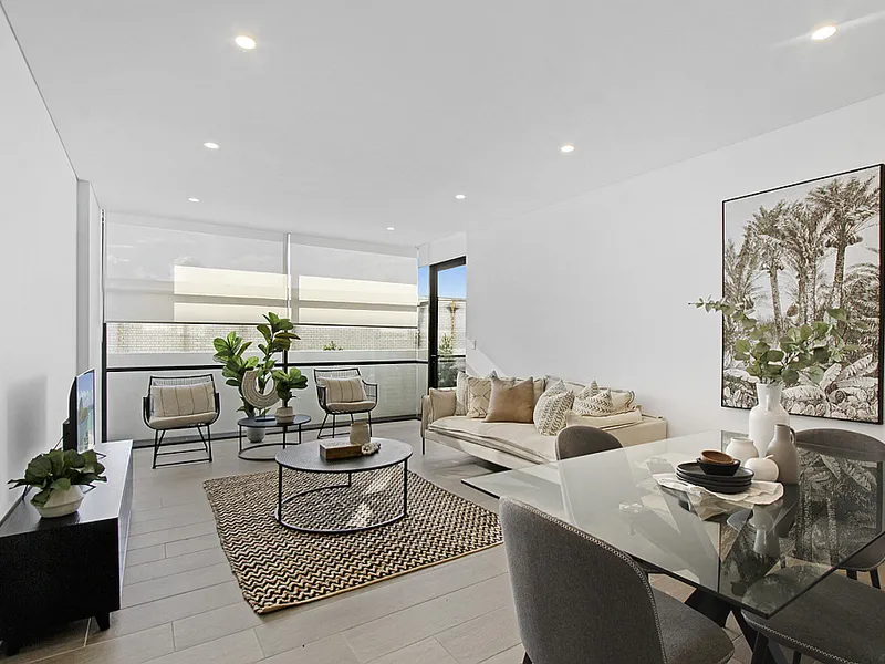 Private, Luxurious and Spacious - Welcome to the Cornerstone Apartments 