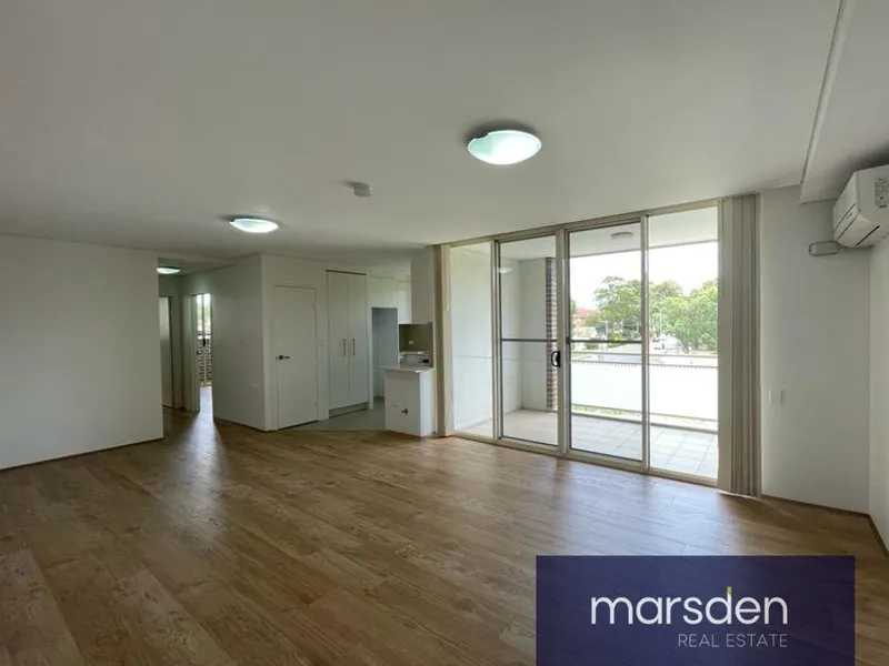 Convenience, Location & Comfort living!