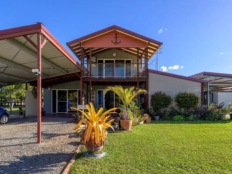 COASTAL GETAWAY - PRACTICALITY MEETS LIFESTYLE