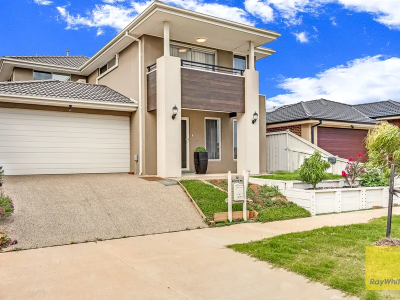 Magnificent Family Abode at a Fantastic Location!