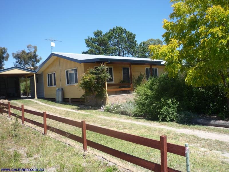 37 Leslie Parade, Stanthorpe, QLD 4380