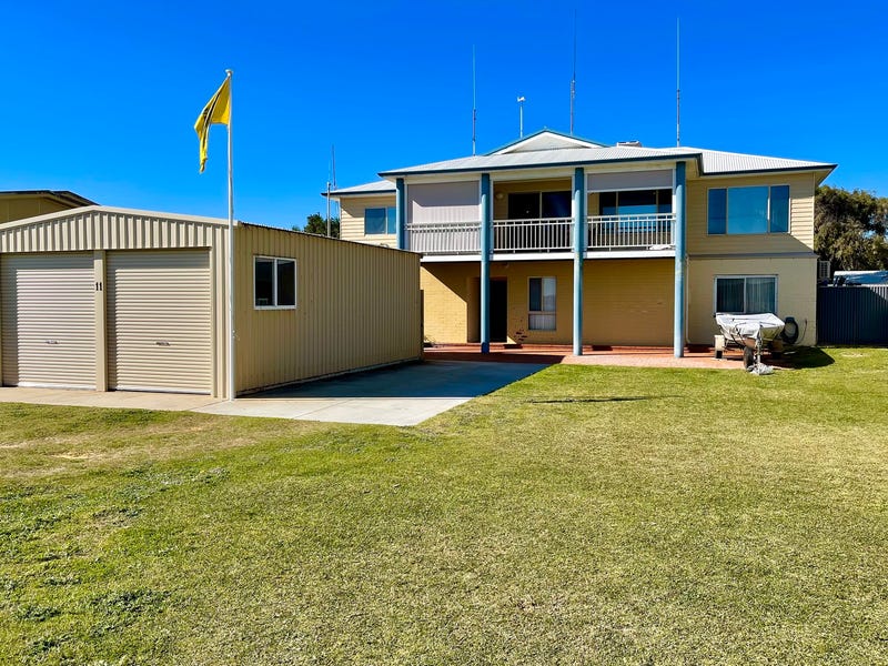 11 Cunliffe Street, Lancelin, WA 6044