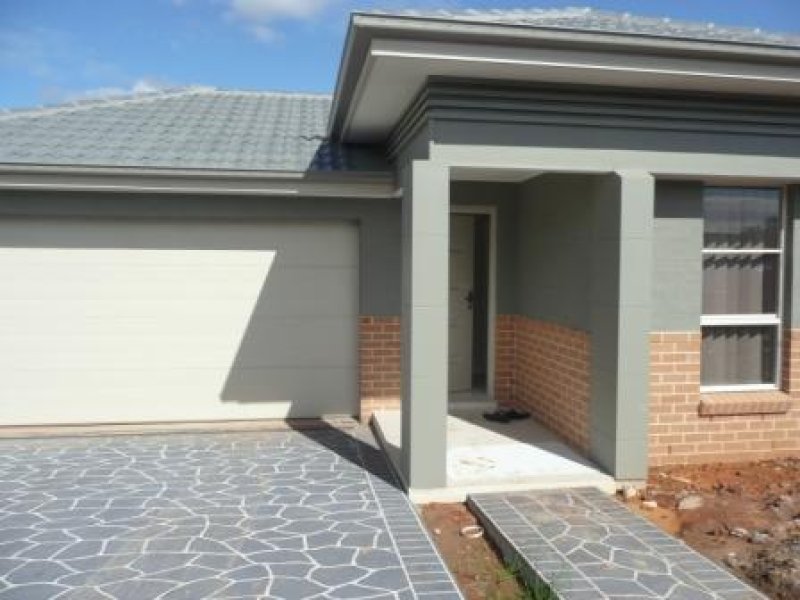 37 Allom Street, Ropes Crossing, NSW 2760