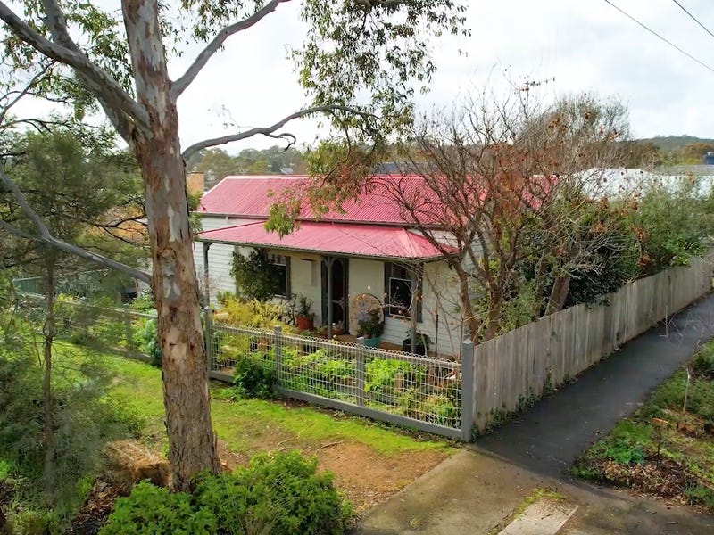 192 Hargraves St, Castlemaine, Vic 3450 Property Details