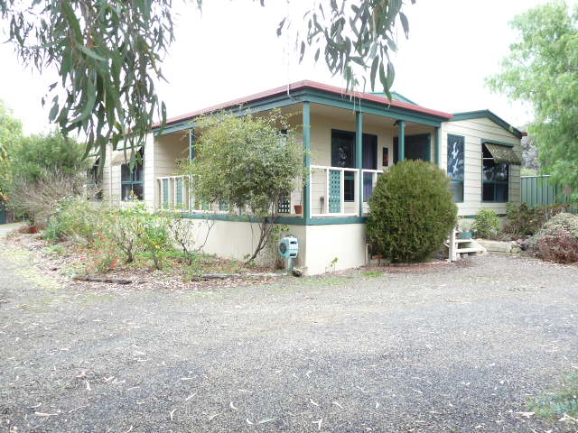 35 Trangmar Street, Coleraine, Vic 3315 - Property Details