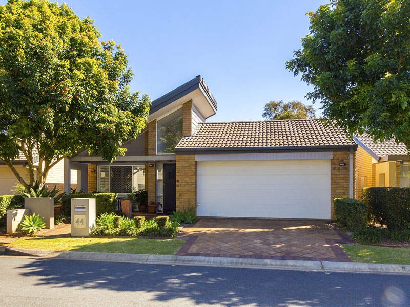 44/130 Gordon Street, Ormiston, Qld 4160 Property Details