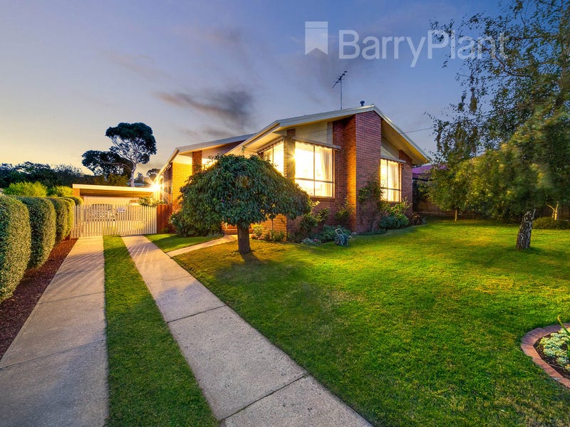 99 Eagle Drive, Pakenham, Vic 3810 Property Details