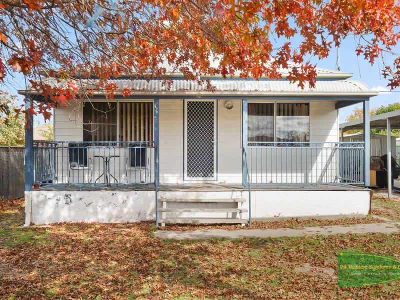 8 Binstead Street, Blayney, NSW 2799 House for Sale