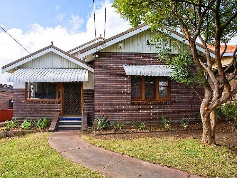 8 Laycock Road, Penshurst, NSW 2222 Property Details